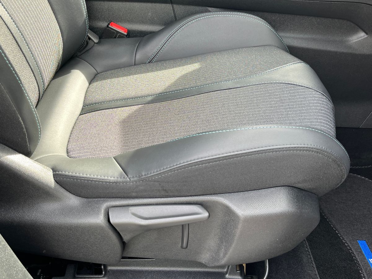 Peugeot 5008 Photo 31