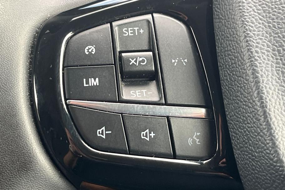 Used Ford TRANSIT CUSTOM WP75VYV 24