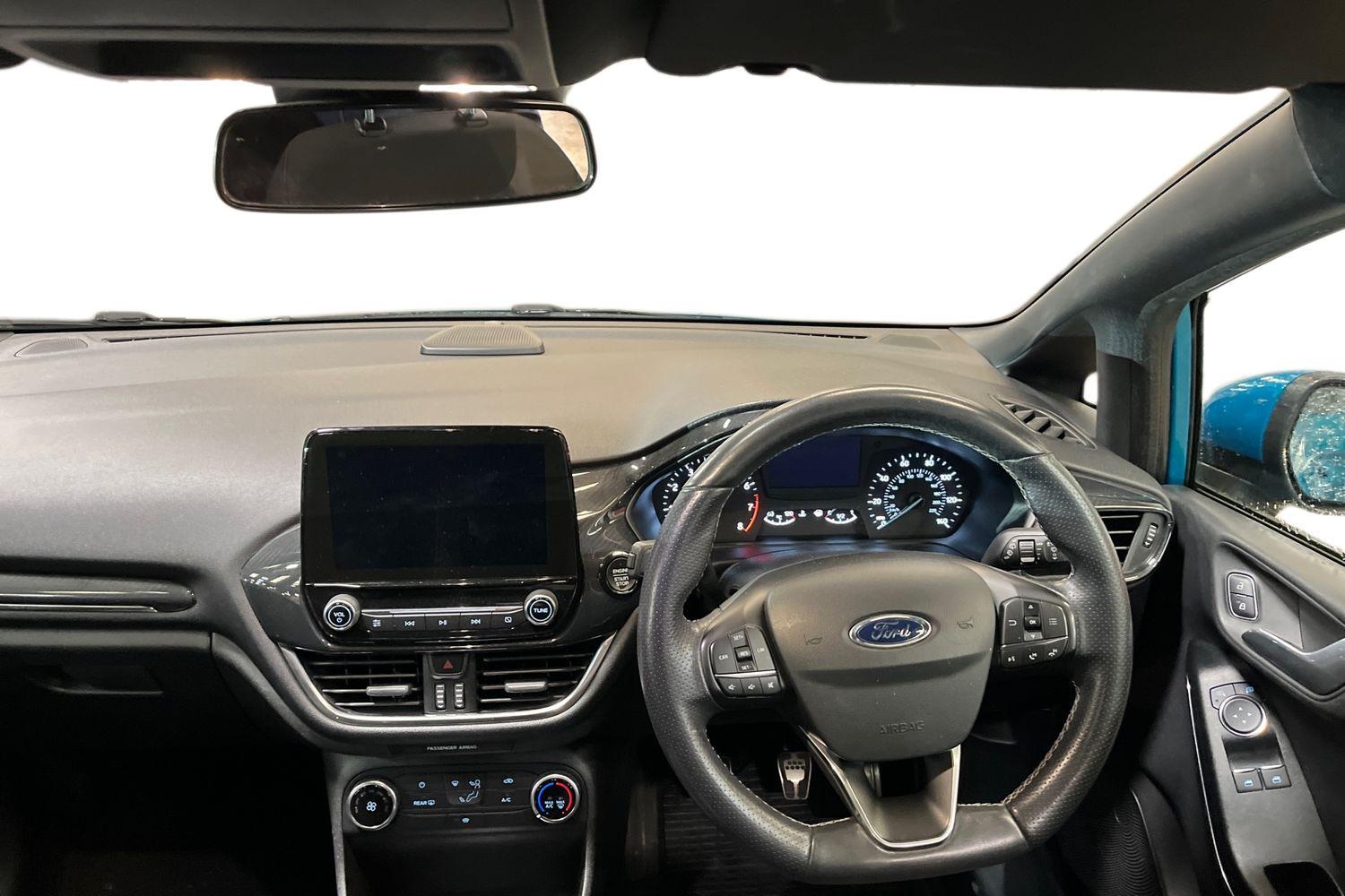 Ford FIESTA Photo 10