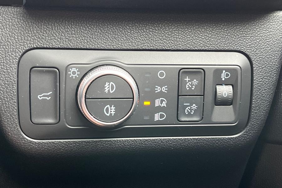 Ford Kuga Photo autoimg-23efc5e04e91071b16f1fd4b0b3a8ab029394809.jpg