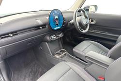MINI Cooper Photo 2