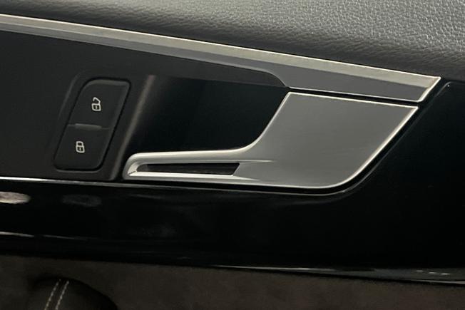 AUDI RS5 Photo 26