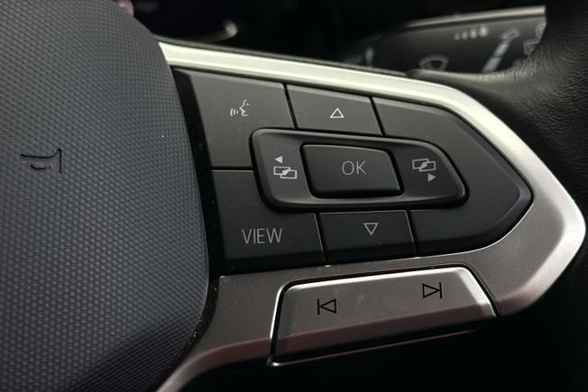VOLKSWAGEN Golf Photo 17