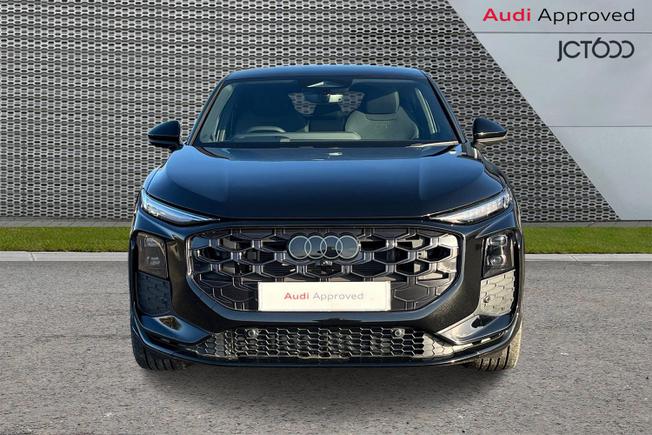 AUDI Q3 Photo 8