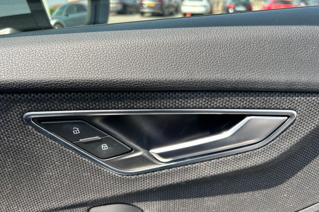 AUDI Q2 Photo 57
