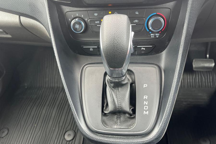 Ford TRANSIT CONNECT Photo autoimg-23fa842b86b1cf1cafd0bf49b402a7202a98b838.jpg