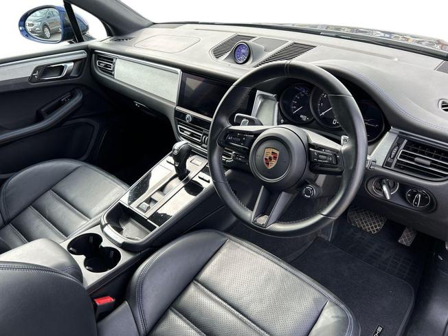 PORSCHE Macan Photo 6