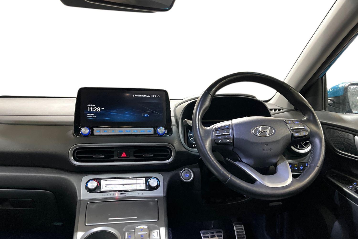 Hyundai KONA Photo 9