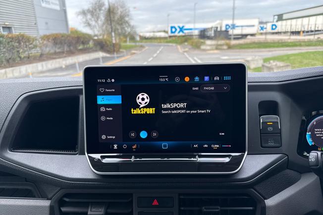 VOLKSWAGEN Crafter Photo 13