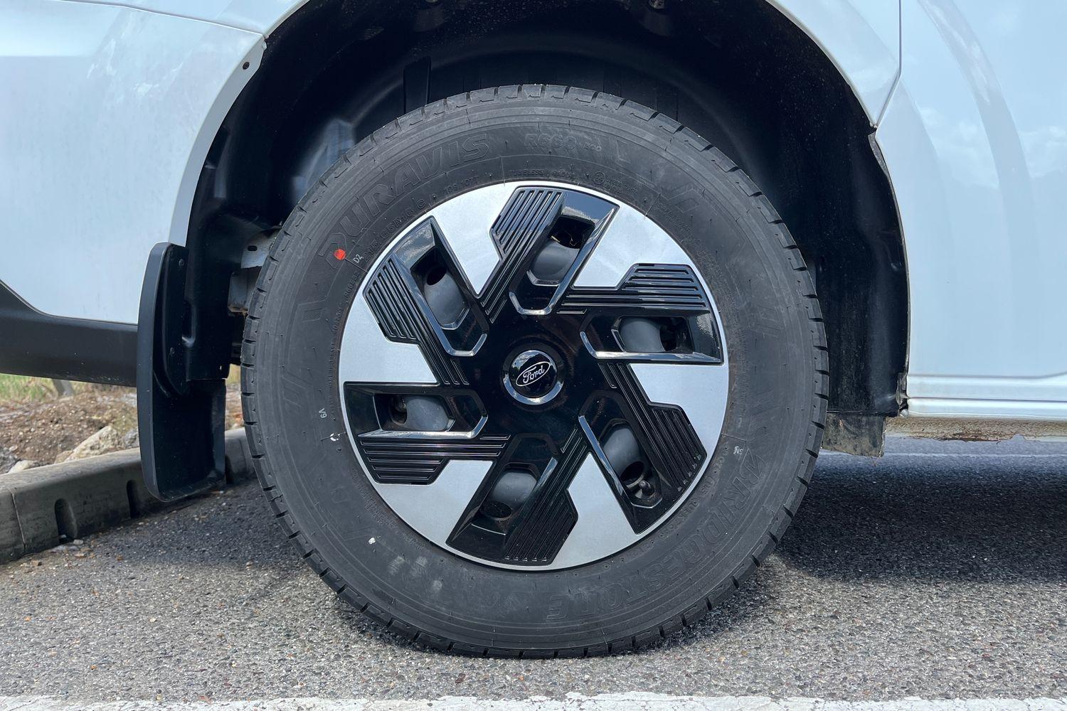 Ford E-TRANSIT CUSTOM Photo 23