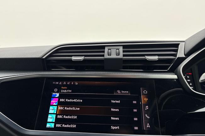 Audi Q3 Photo 13
