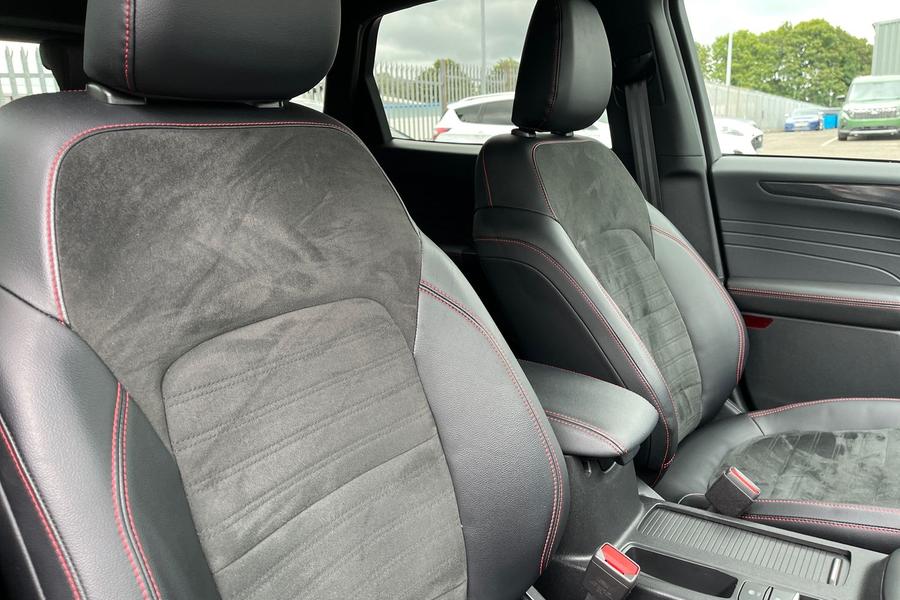 Ford Kuga Photo autoimg-2412b45bce6ad1d728afec91303aca93130d9ffd.jpg