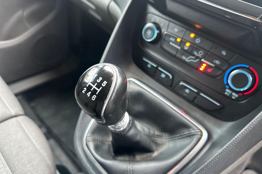 Used FORD TRANSIT CONNECT MX72VCU 16