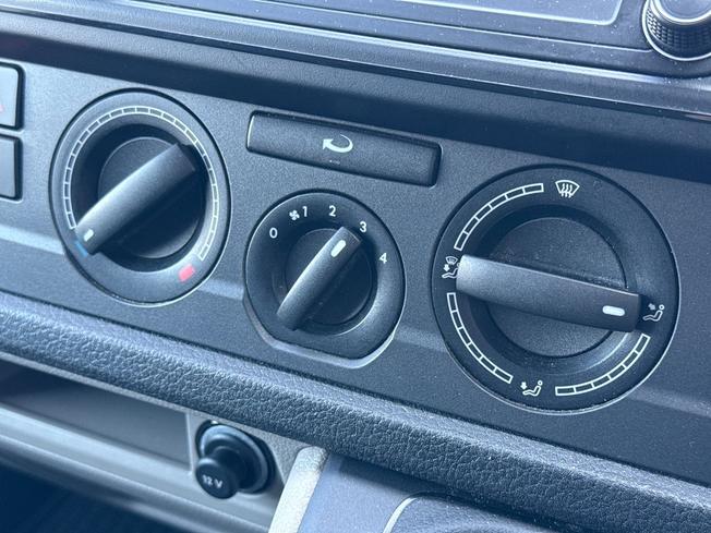 VOLKSWAGEN Transporter Photo 56