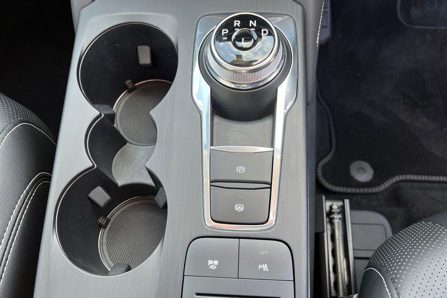 Ford KUGA Photo 28