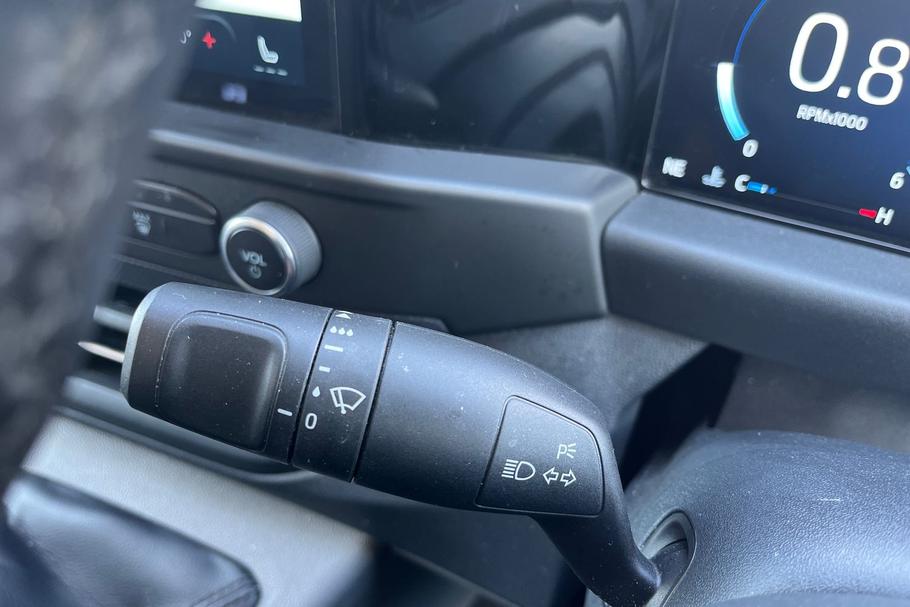 Used Ford TRANSIT CUSTOM LG25ZVY 23