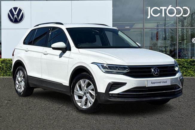 VOLKSWAGEN Tiguan Photo 1