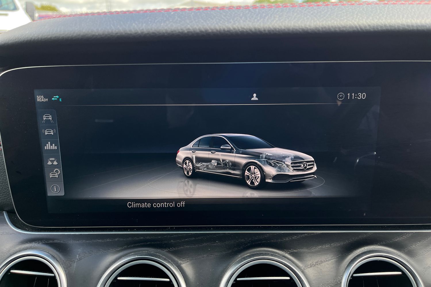 Mercedes-Benz E CLASS Photo 29