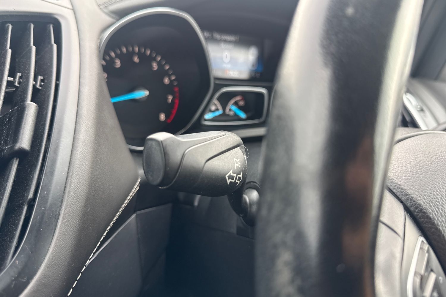 Ford KUGA VIGNALE Photo 13