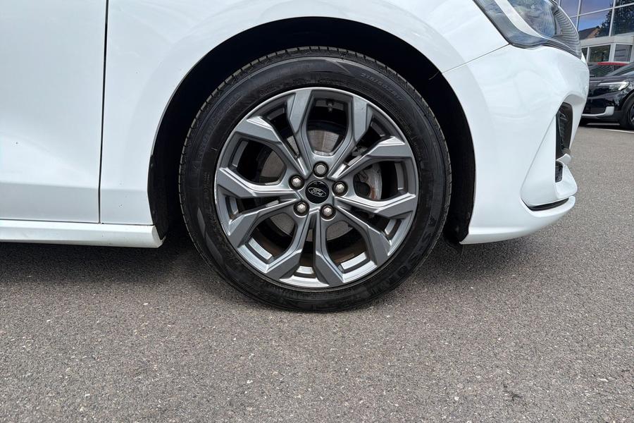 Ford FOCUS Photo autoimg-24237e3cf5e8eaf671c872ae66d89dfb37fd3147.jpg