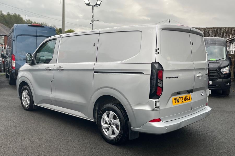 Ford TRANSIT CUSTOM Photo autoimg-242522135b8fee13722edd8b52790ca38e16e727.jpg
