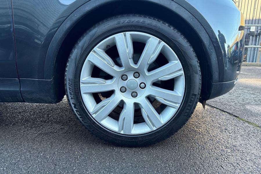 Land Rover DISCOVERY Photo autoimg-24258fb2fa5db34c52a6d359ad113185097ff17d.jpg