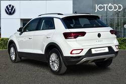 Volkswagen T-Roc Photo 3