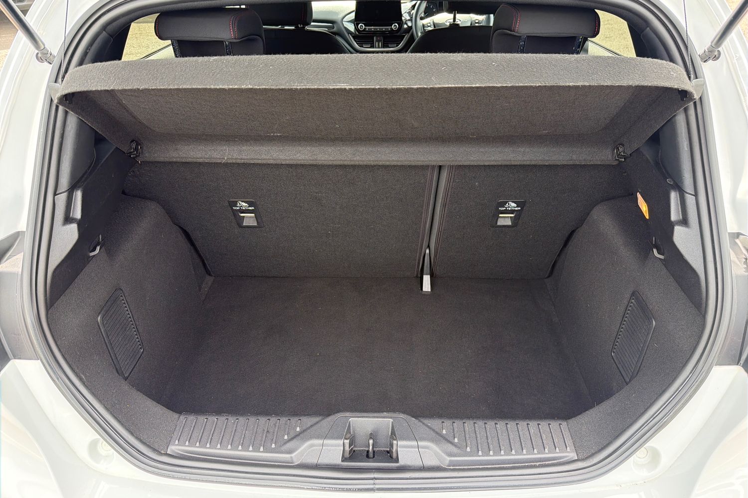 Ford FIESTA Photo 20