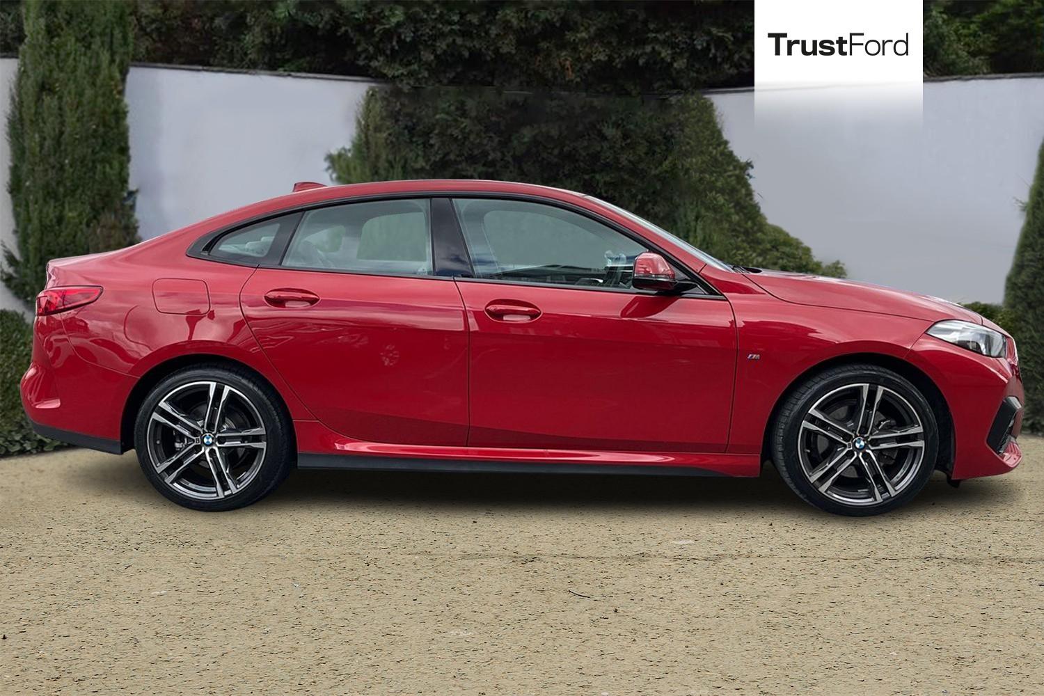 BMW 2 SERIES Photo 2