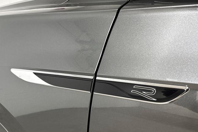 VOLKSWAGEN Touareg Photo 34