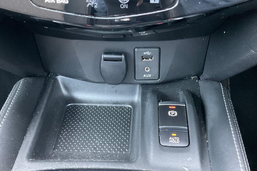 Nissan X-TRAIL Photo autoimg-24335604599f412c7bdc5f28681d84ebd0156665.jpg