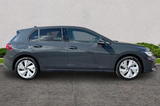 Volkswagen Golf Photo autoimg-243624be9558e5a884ca54b5c023d4d5804ebb38.jpg