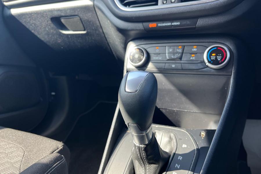 Ford FIESTA Photo autoimg-243a441a2f6739be28d27f37031cc2fa51360a66.jpg
