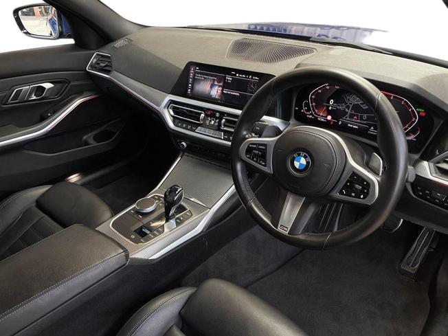 BMW 3 Series Photo 6
