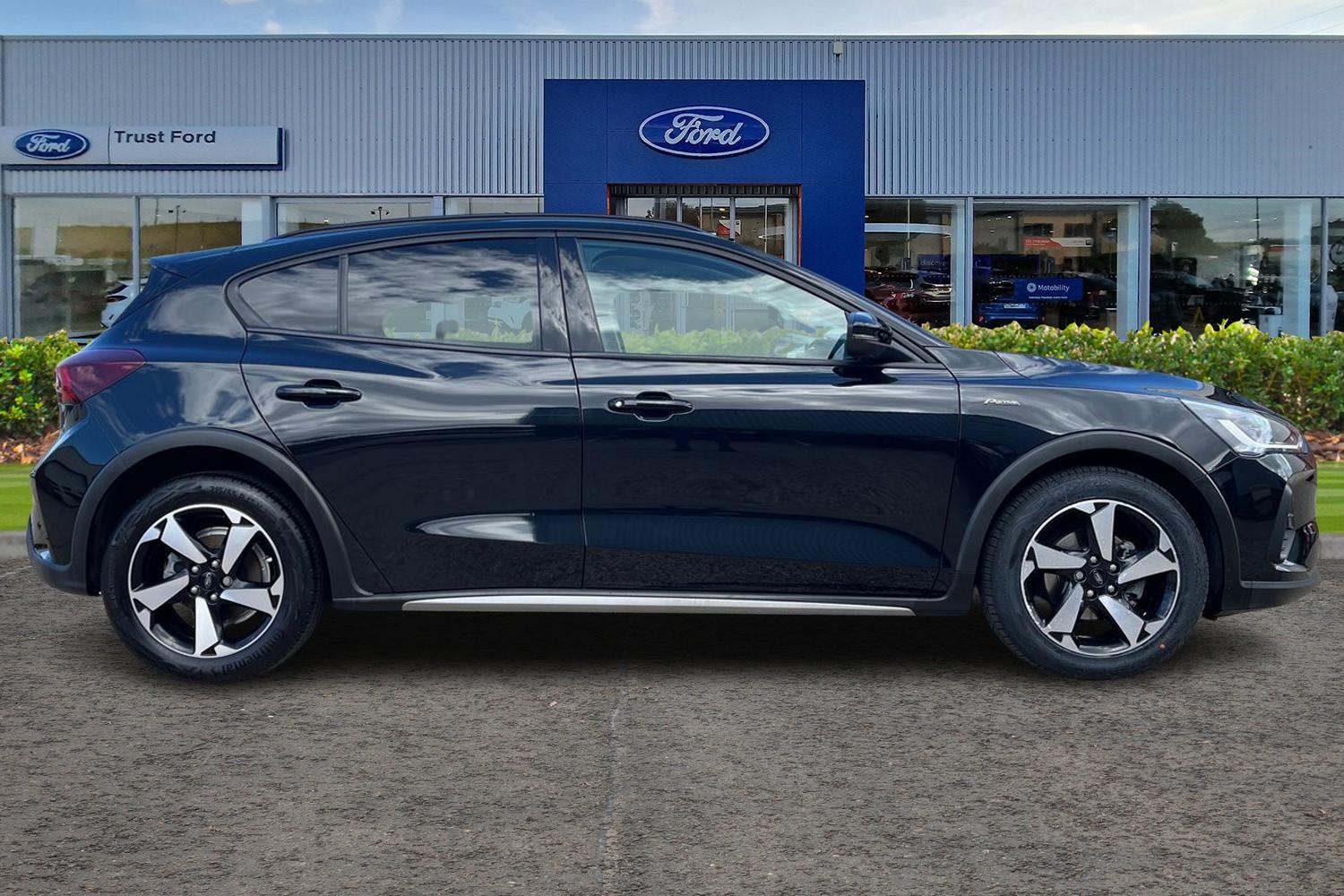 Ford Focus Photo 2