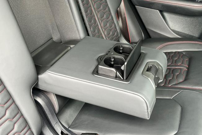 AUDI Rsq8 Photo 41
