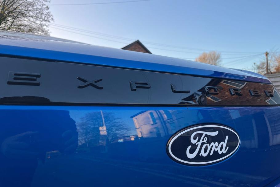 Used Ford Explorer 29