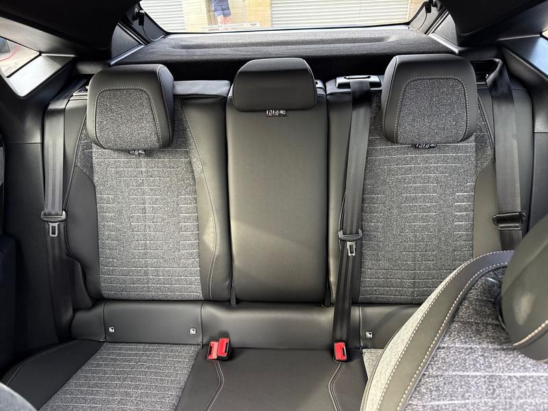 Used Peugeot 3008 KM75GVP 29