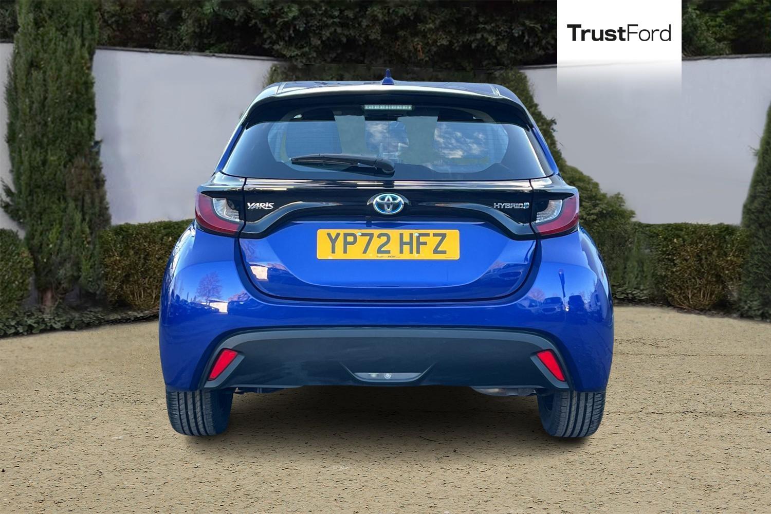 Toyota YARIS Photo 6