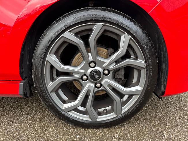 FORD Fiesta Photo 5