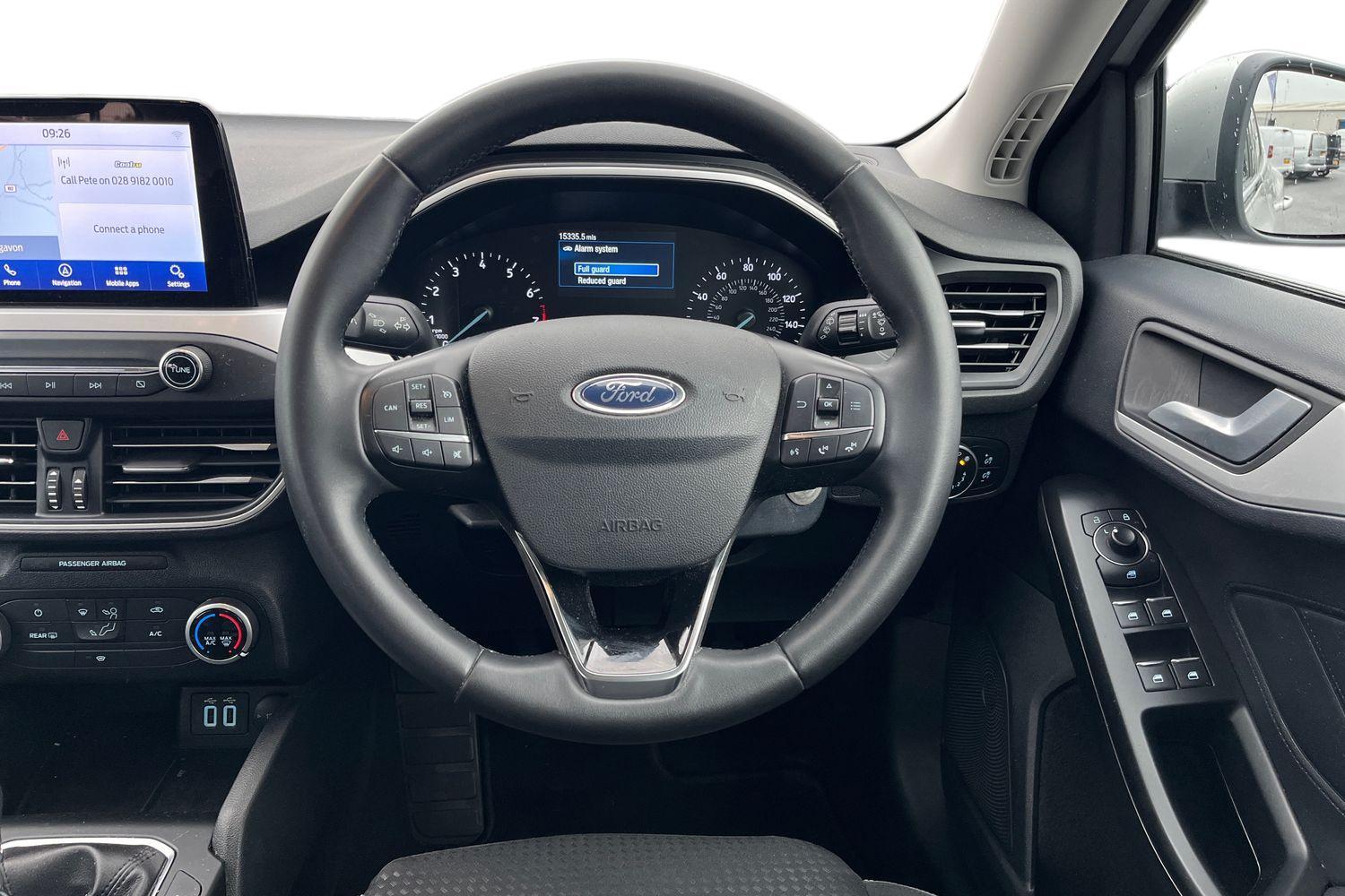 Ford FOCUS Photo 10