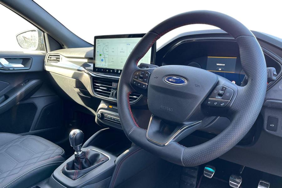 Ford Focus Photo autoimg-245a6efcc7987a7c729b31316a16251ef6eb6ac5.jpg