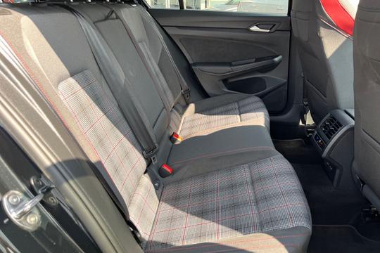 Volkswagen Golf Photo autoimg-245d485a5c8afe936f63c8e23a63d7ec5c1553f2.jpg
