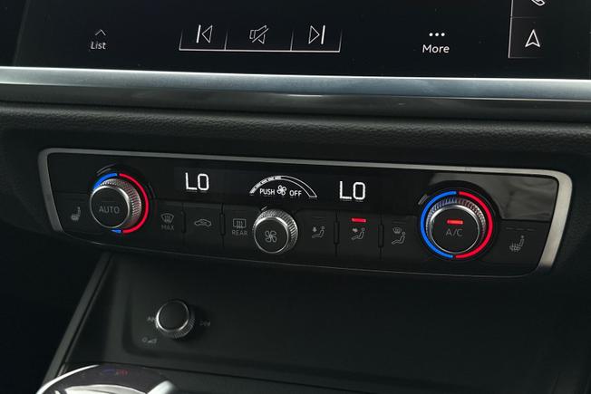 AUDI Q3 Photo 36