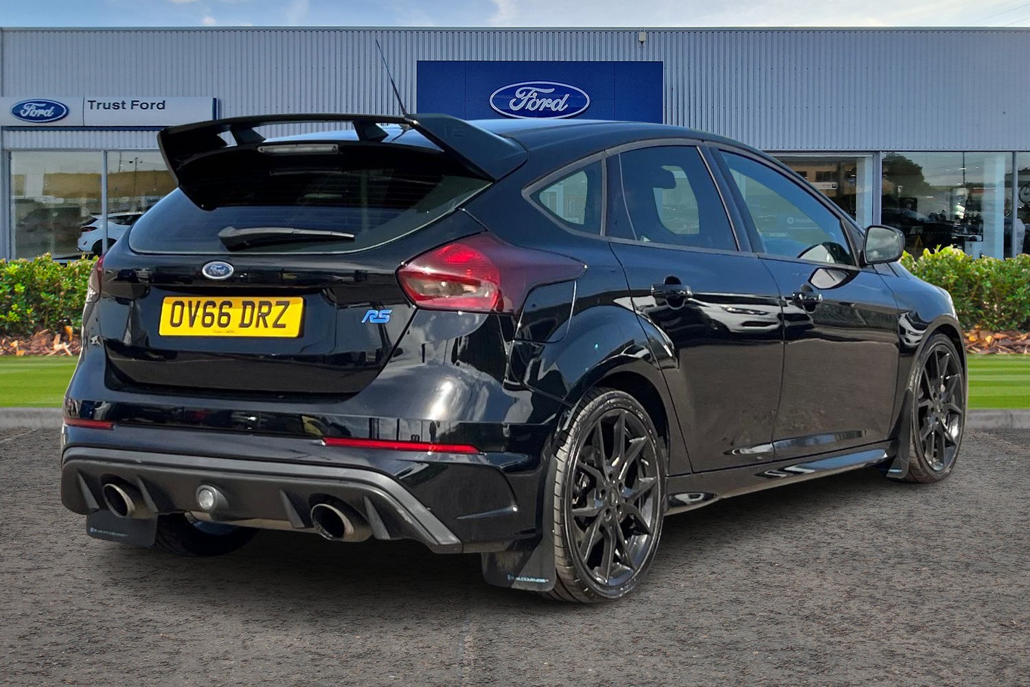 Ford FOCUS RS Photo 3