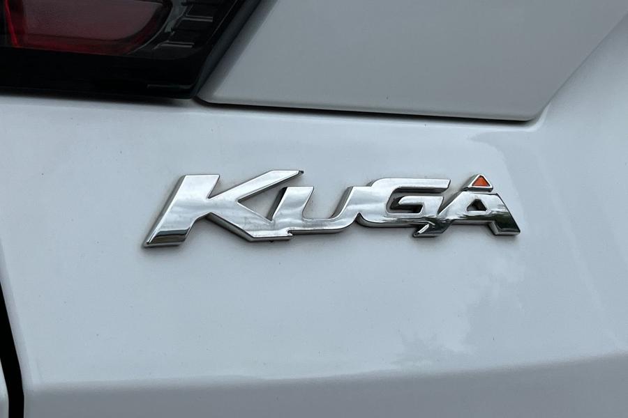 Ford KUGA Photo autoimg-2463cb02827059aec41128821c3d6c7fb8f03731.jpg