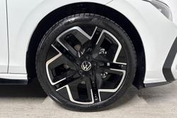 VOLKSWAGEN Golf Photo 5