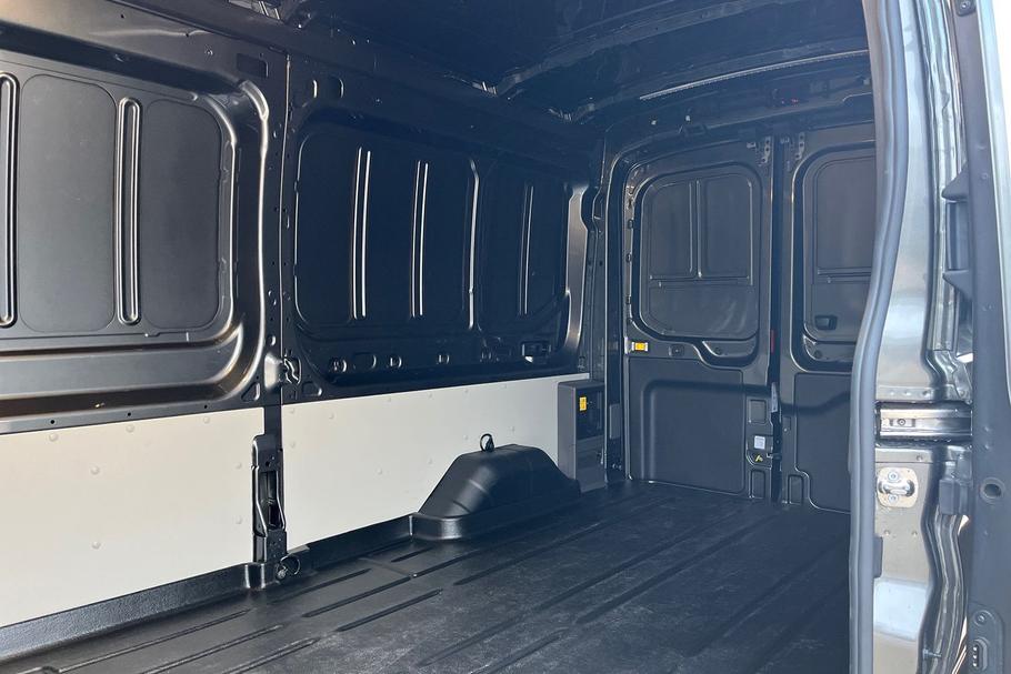 Used FORD E-TRANSIT LF25RRT 4