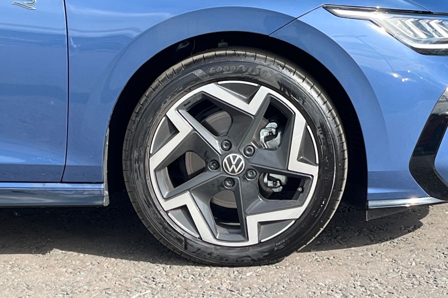 Volkswagen Golf Photo 7