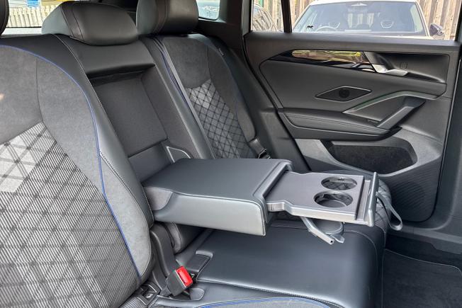 VOLKSWAGEN Tiguan Photo 24